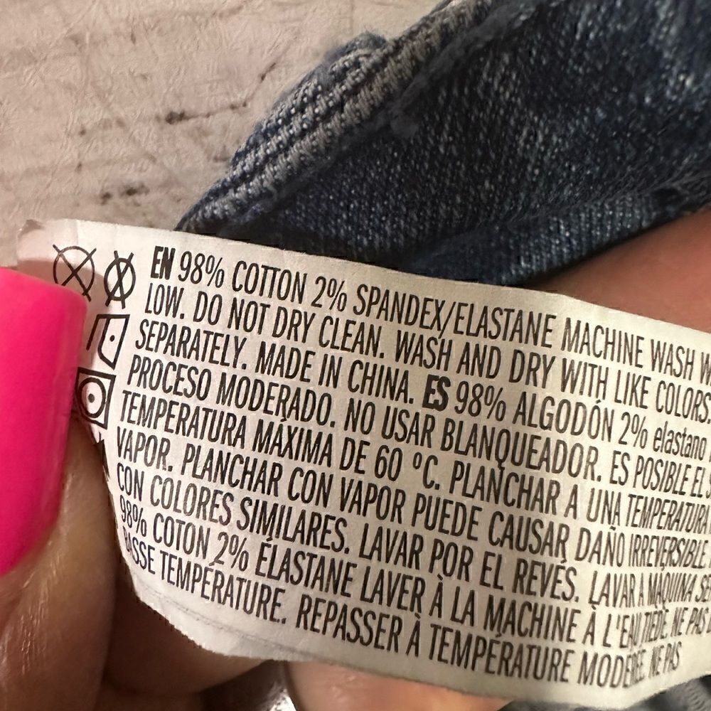 FOREVER 21 High Waist Flare Jeans - Picture 5 of 5